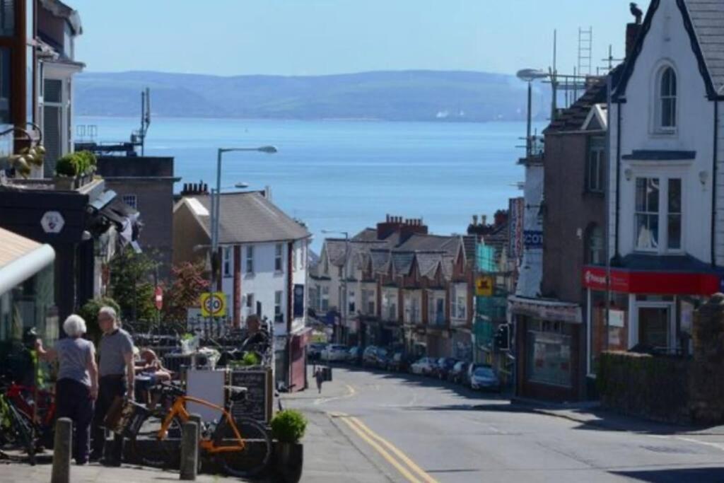 Castle View - Flat In Mumbles - Free Parking Apartment Oystermouth Екстериор снимка